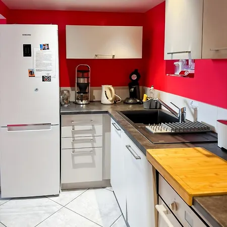 Holiday home Le Angele, 12pers, Piscine, Calme, 4ch, 9lits *